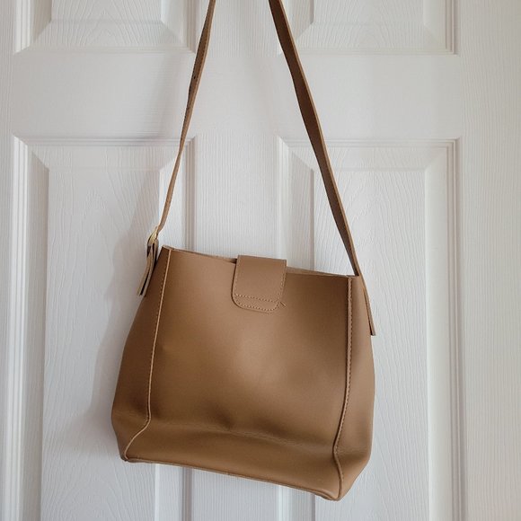 Brown Bucket Tote Bag with Pouch - Picture 2 of 3